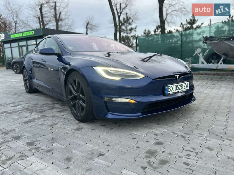 Лифтбек Tesla Model S 2021 в Киеве фото 5 Лифтбек Tesla Model S 2021 в Киеве