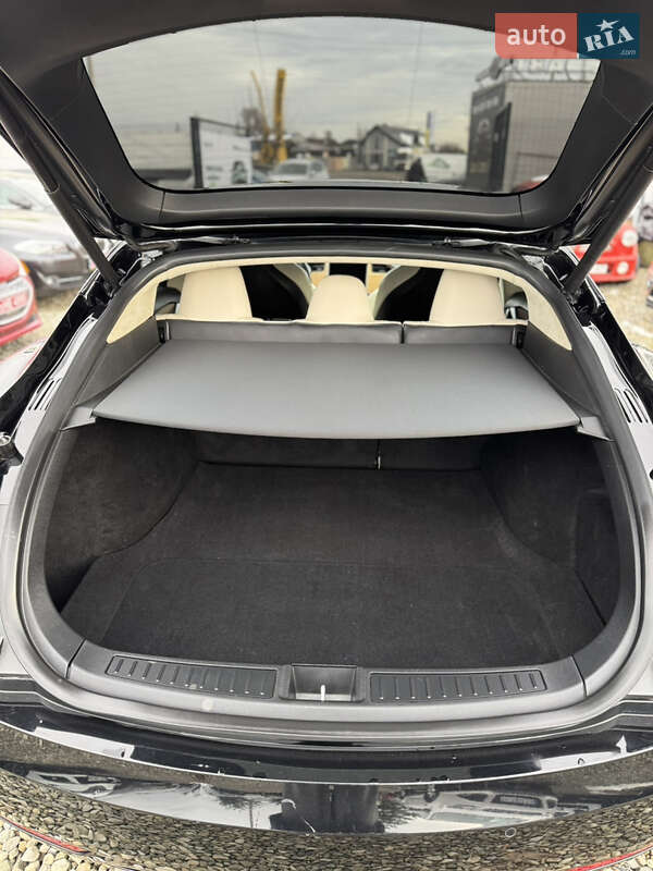 Ліфтбек Tesla Model S 2018 в Івано-Франківську фото 26 Ліфтбек Tesla Model S 2018 в Івано-Франківську