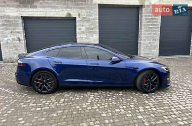 Лифтбек Tesla Model S 2021 в Львове