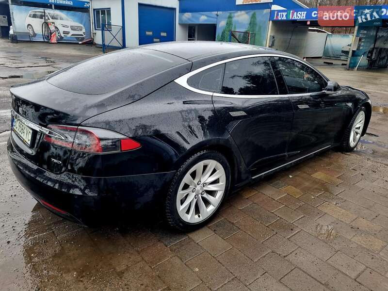 Лифтбек Tesla Model S 2016 в Львове фото 3 Лифтбек Tesla Model S 2016 в Львове