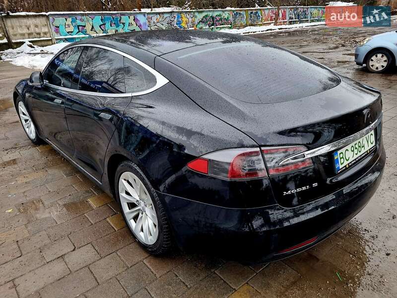 Лифтбек Tesla Model S 2016 в Львове фото 9 Лифтбек Tesla Model S 2016 в Львове