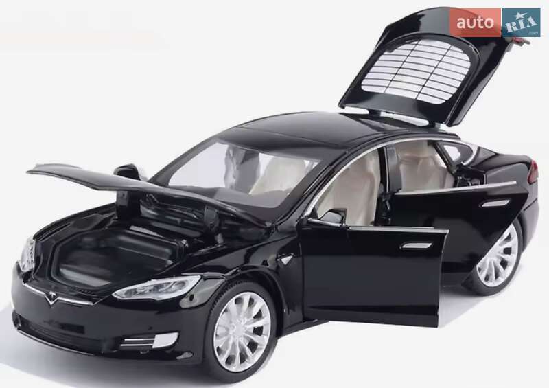 Лифтбек Tesla Model S 2019 в Киеве