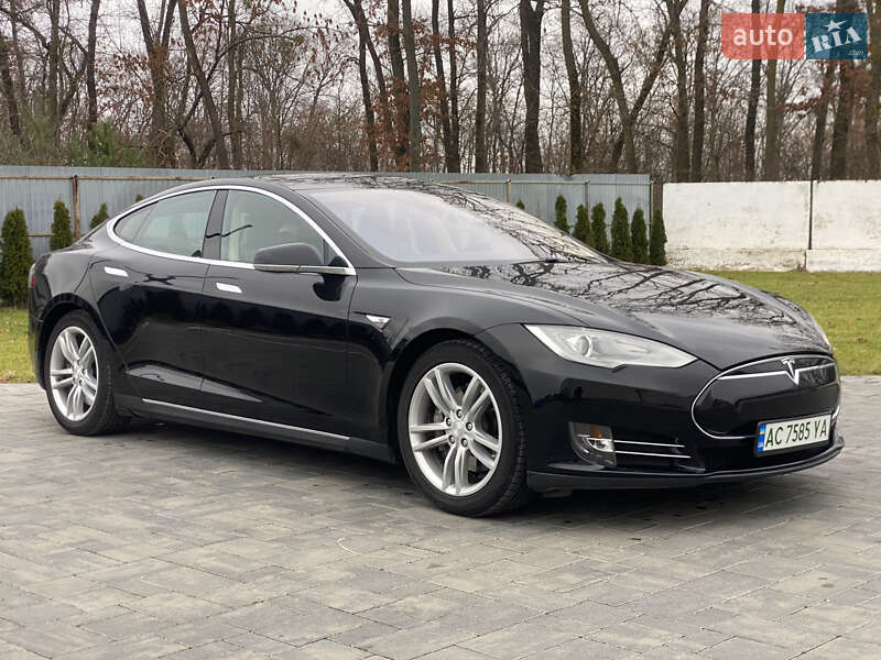 Лифтбек Tesla Model S 2013 в Луцке фото 6 Лифтбек Tesla Model S 2013 в Луцке