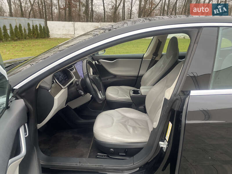 Лифтбек Tesla Model S 2013 в Луцке фото 12 Лифтбек Tesla Model S 2013 в Луцке