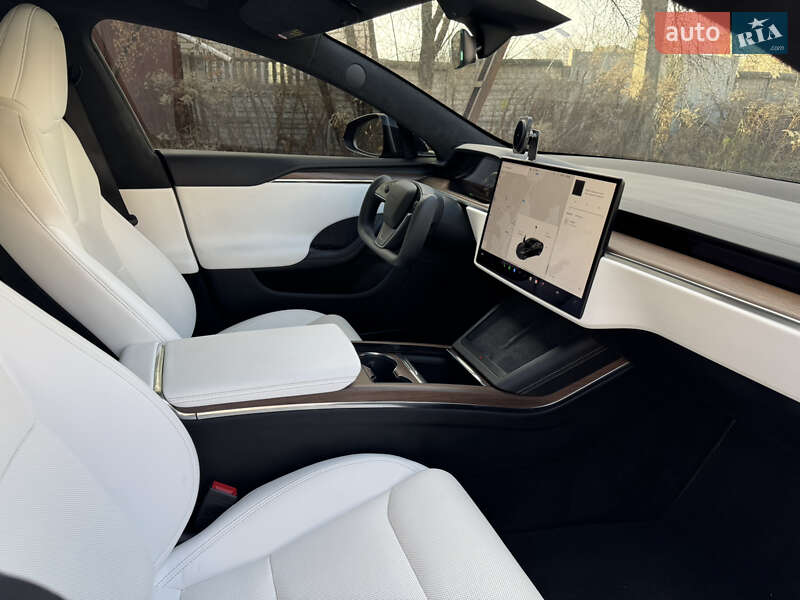 Лифтбек Tesla Model S 2022 в Харькове