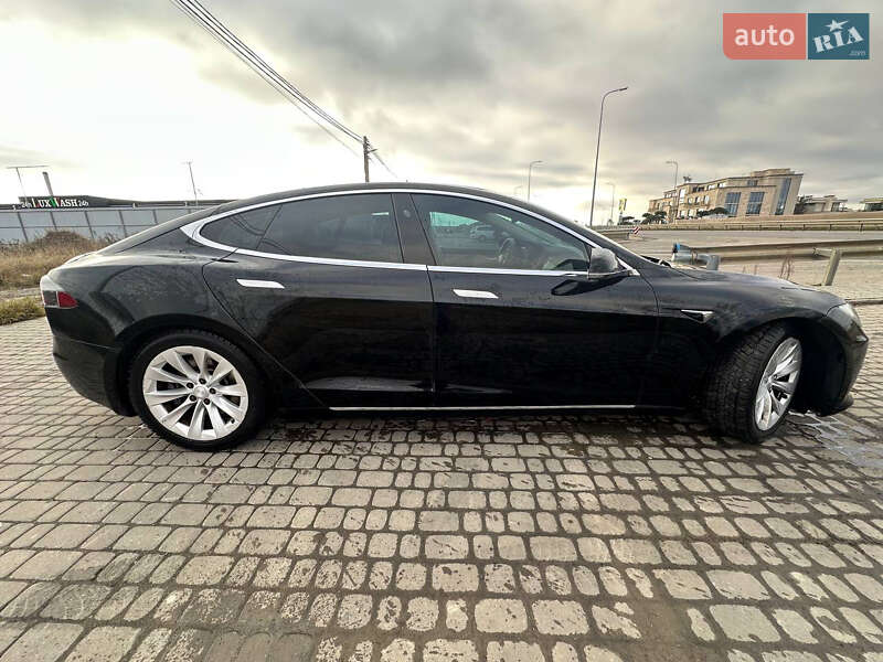 Лифтбек Tesla Model S 2016 в Львове фото 5 Лифтбек Tesla Model S 2016 в Львове