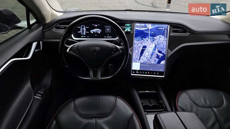 Ліфтбек Tesla Model S 2013 в Києві
