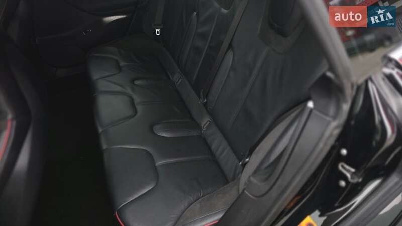 Ліфтбек Tesla Model S 2013 в Києві
