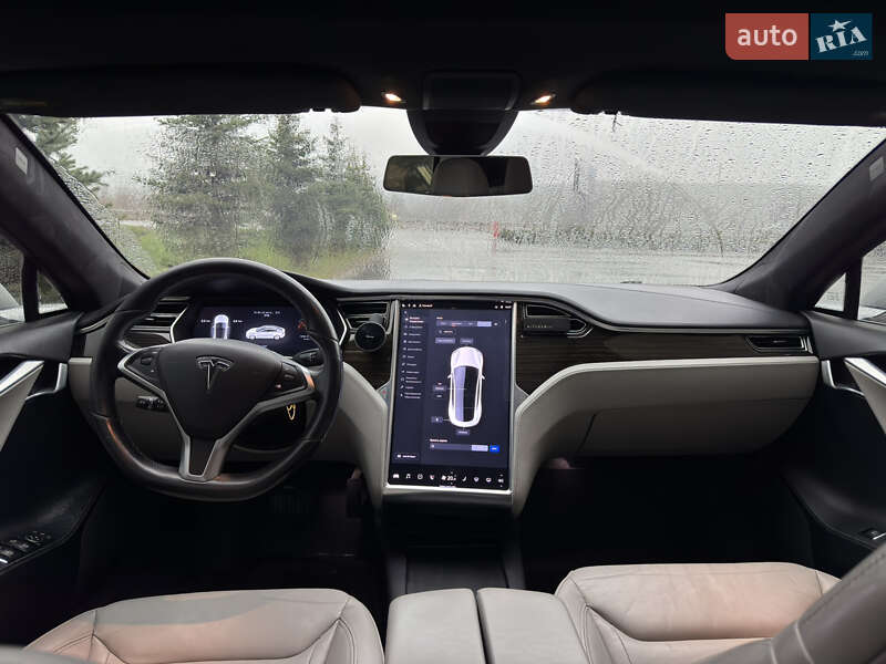 Лифтбек Tesla Model S 2016 в Киеве фото 26 Лифтбек Tesla Model S 2016 в Киеве