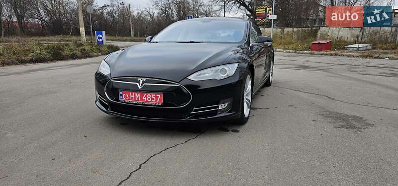 Лифтбек Tesla Model S 2014 в Тернополе