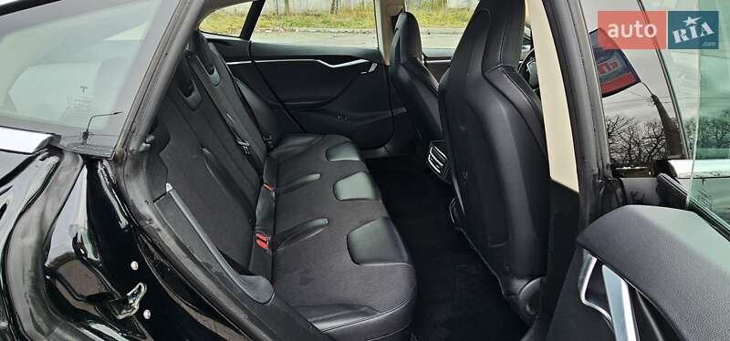 Лифтбек Tesla Model S 2014 в Тернополе