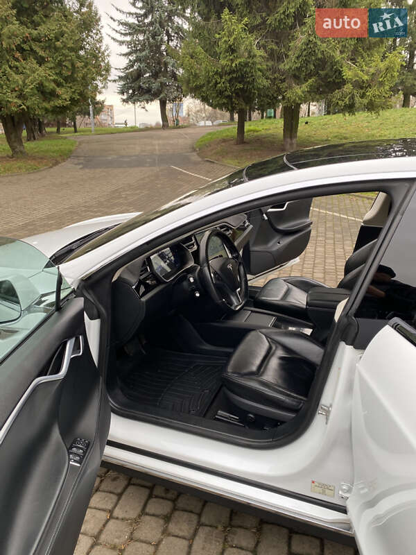 Ліфтбек Tesla Model S 2014 в Рівному фото 20 Ліфтбек Tesla Model S 2014 в Рівному