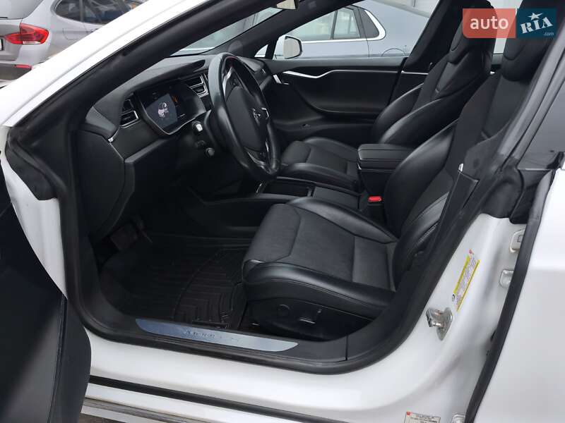 Лифтбек Tesla Model S 2018 в Киеве фото 57 Лифтбек Tesla Model S 2018 в Киеве