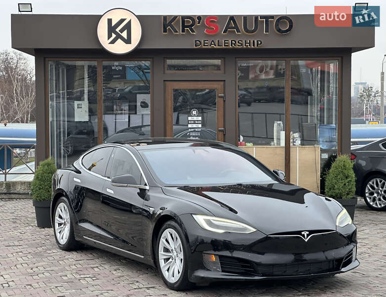 Лифтбек Tesla Model S 2016 в Харькове