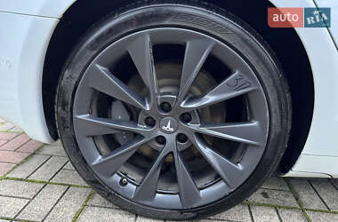 Лифтбек Tesla Model S 2020 в Харькове