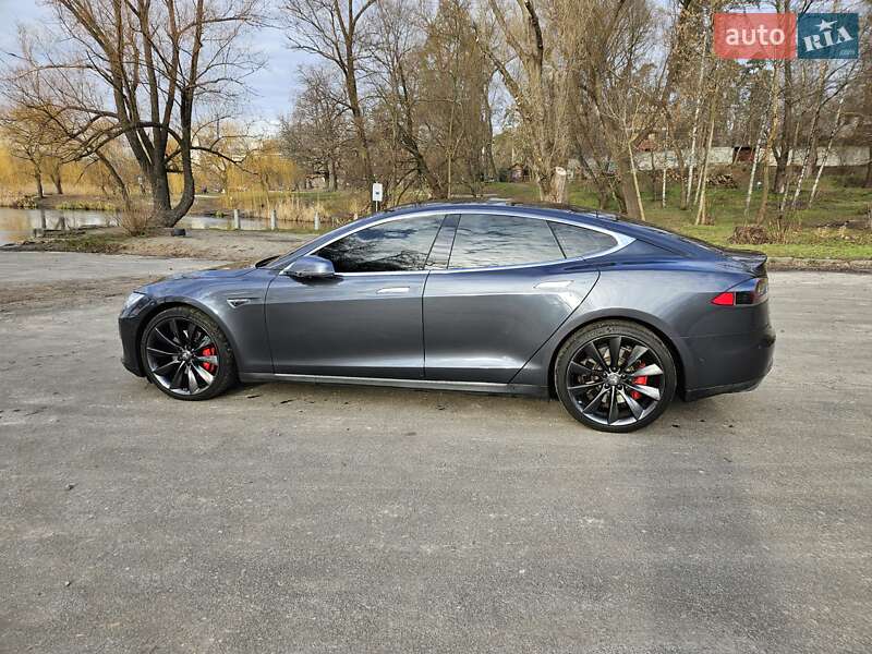 Лифтбек Tesla Model S 2014 в Киеве фото 6 Лифтбек Tesla Model S 2014 в Киеве
