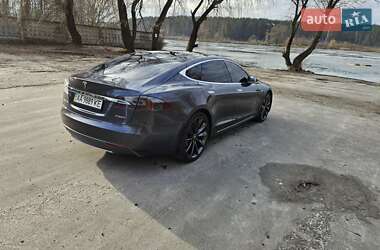 Ліфтбек Tesla Model S 2014 в Києві