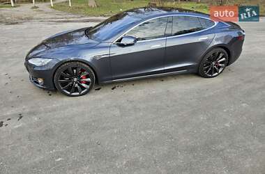 Ліфтбек Tesla Model S 2014 в Києві