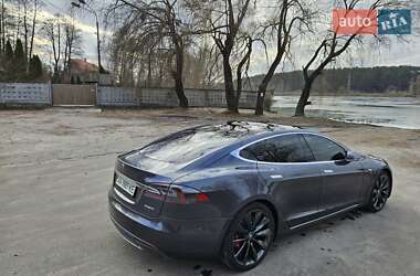 Ліфтбек Tesla Model S 2014 в Києві