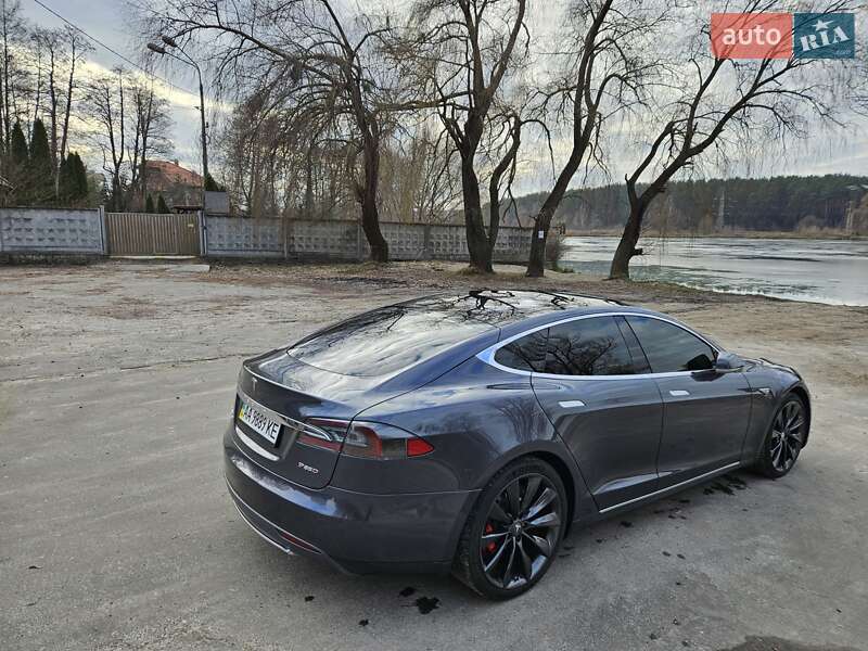 Лифтбек Tesla Model S 2014 в Киеве фото 28 Лифтбек Tesla Model S 2014 в Киеве