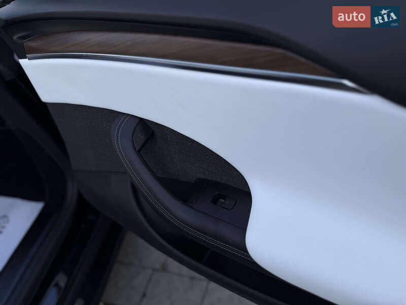 Лифтбек Tesla Model S 2024 в Дрогобыче фото 109 Лифтбек Tesla Model S 2024 в Дрогобыче