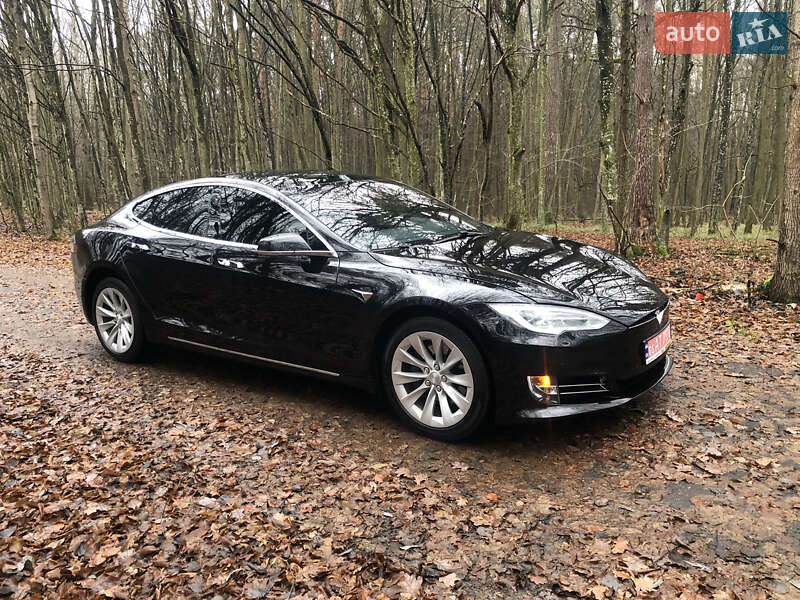 Лифтбек Tesla Model S 2016 в Житомире фото 4 Лифтбек Tesla Model S 2016 в Житомире