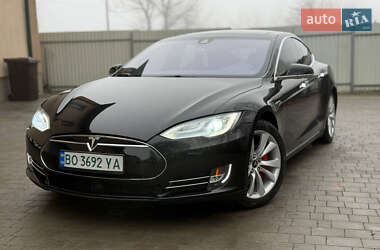 Лифтбек Tesla Model S 2015 в Тернополе