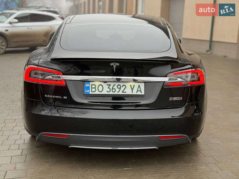 Лифтбек Tesla Model S 2015 в Тернополе фото 7 Лифтбек Tesla Model S 2015 в Тернополе