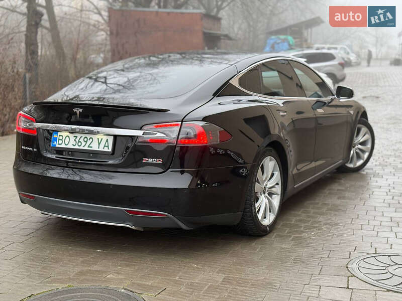 Лифтбек Tesla Model S 2015 в Тернополе фото 6 Лифтбек Tesla Model S 2015 в Тернополе