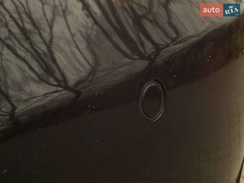 Лифтбек Tesla Model S 2015 в Тернополе фото 29 Лифтбек Tesla Model S 2015 в Тернополе