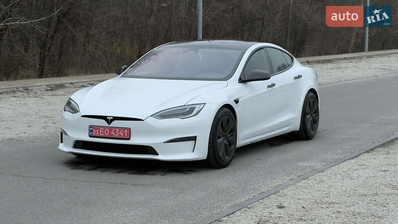 Лифтбек Tesla Model S 2021 в Днепре