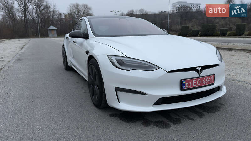 Лифтбек Tesla Model S 2021 в Днепре