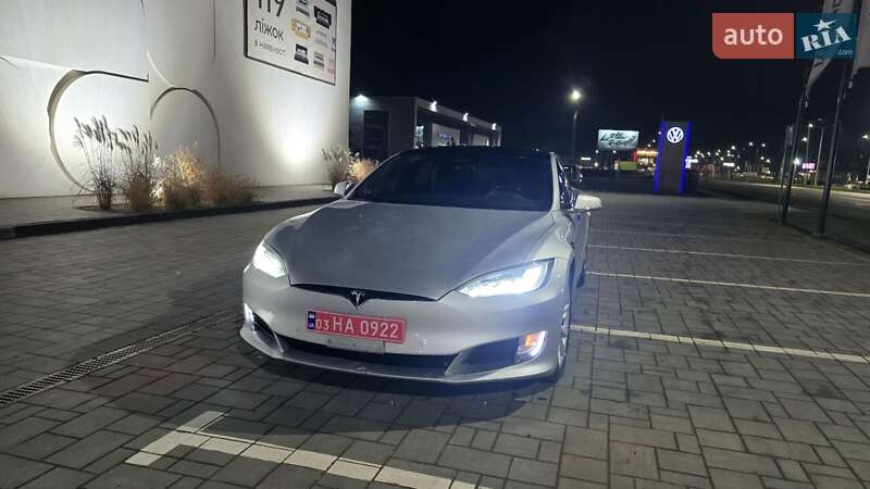 Лифтбек Tesla Model S 2017 в Луцке фото 3 Лифтбек Tesla Model S 2017 в Луцке
