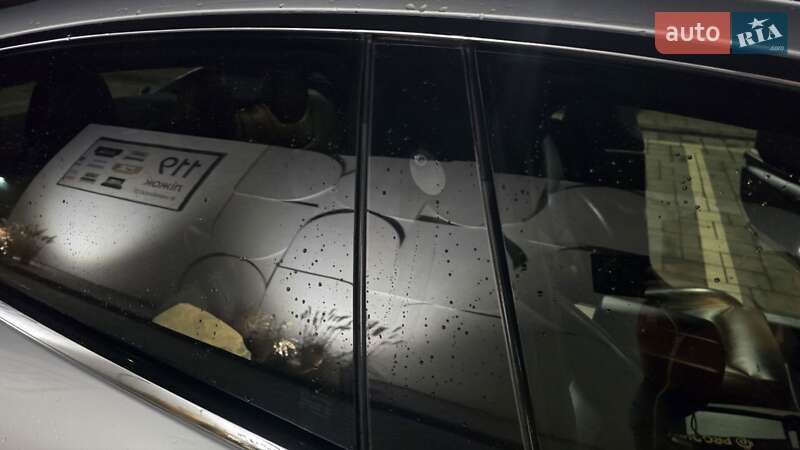 Лифтбек Tesla Model S 2017 в Луцке фото 25 Лифтбек Tesla Model S 2017 в Луцке