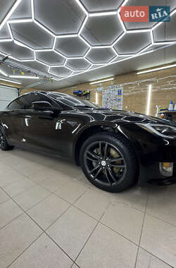 Лифтбек Tesla Model S 2014 в Харькове