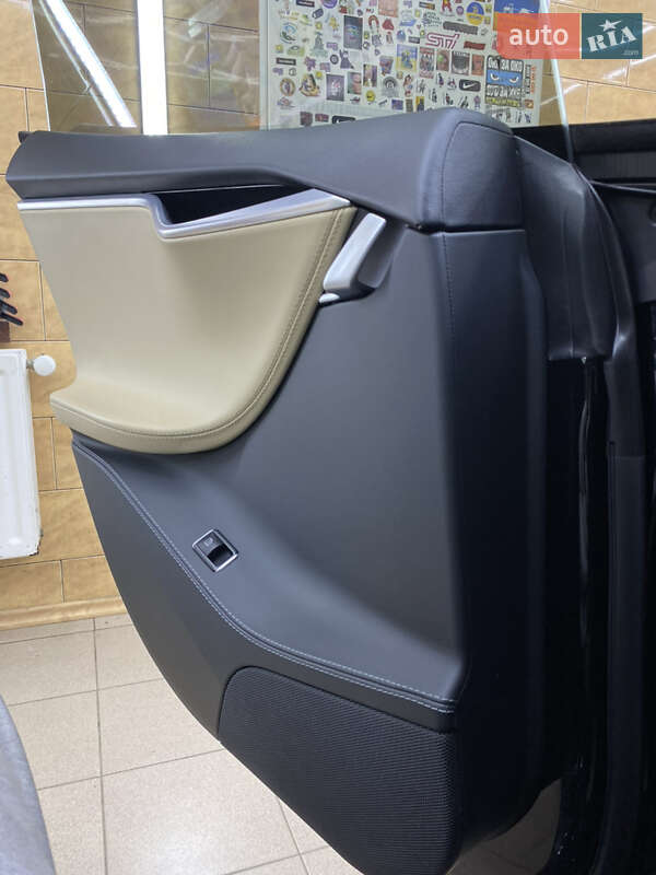 Лифтбек Tesla Model S 2014 в Харькове фото 17 Лифтбек Tesla Model S 2014 в Харькове