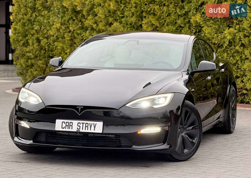 Tesla Model S 2023
