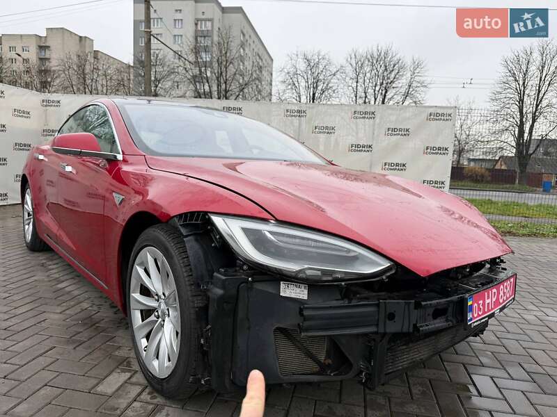Лифтбек Tesla Model S 2016 в Луцке фото 7 Лифтбек Tesla Model S 2016 в Луцке
