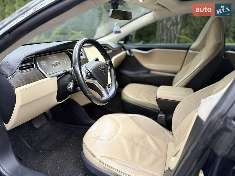 Лифтбек Tesla Model S 2013 в Киеве фото 12 Лифтбек Tesla Model S 2013 в Киеве