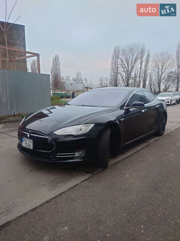 Лифтбек Tesla Model S 2014 в Одессе
