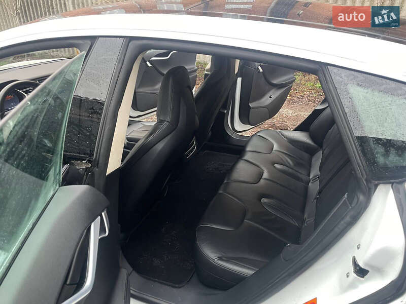 Лифтбек Tesla Model S 2013 в Харькове фото 8 Лифтбек Tesla Model S 2013 в Харькове