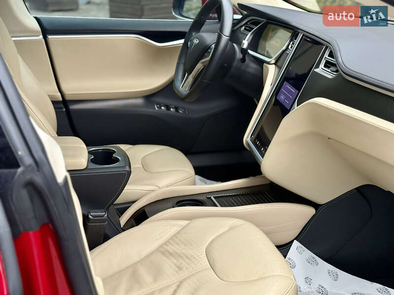 Лифтбек Tesla Model S 2014 в Тернополе