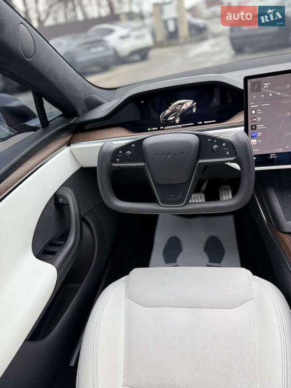 Лифтбек Tesla Model S 2021 в Виннице