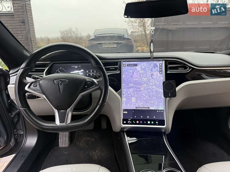 Лифтбек Tesla Model S 2013 в Киеве