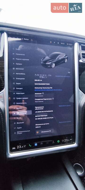 Лифтбек Tesla Model S 2016 в Сарнах