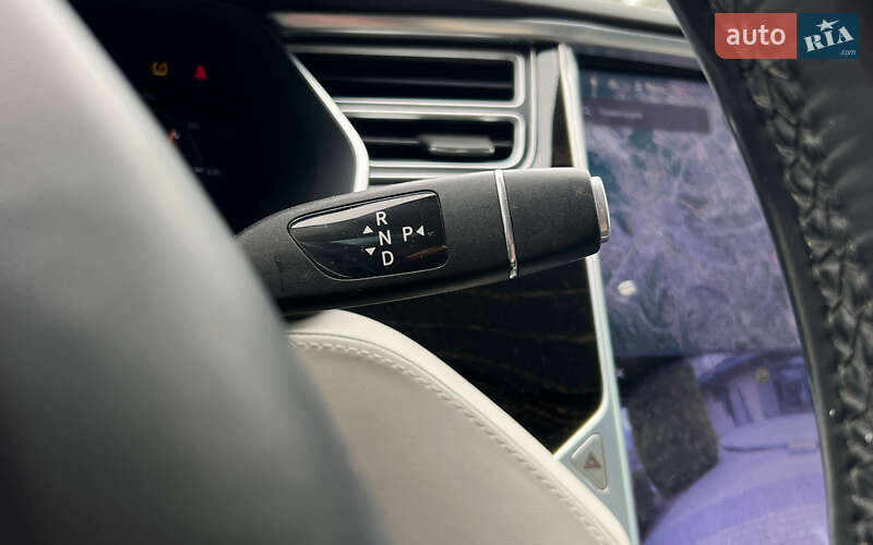 Лифтбек Tesla Model S 2016 в Львове фото 13 Лифтбек Tesla Model S 2016 в Львове