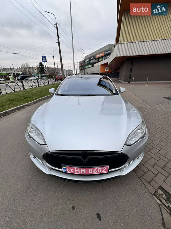 Ліфтбек Tesla Model S 2014 в Луцьку фото 3 Ліфтбек Tesla Model S 2014 в Луцьку