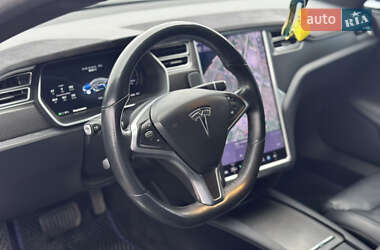 Лифтбек Tesla Model S 2017 в Николаеве