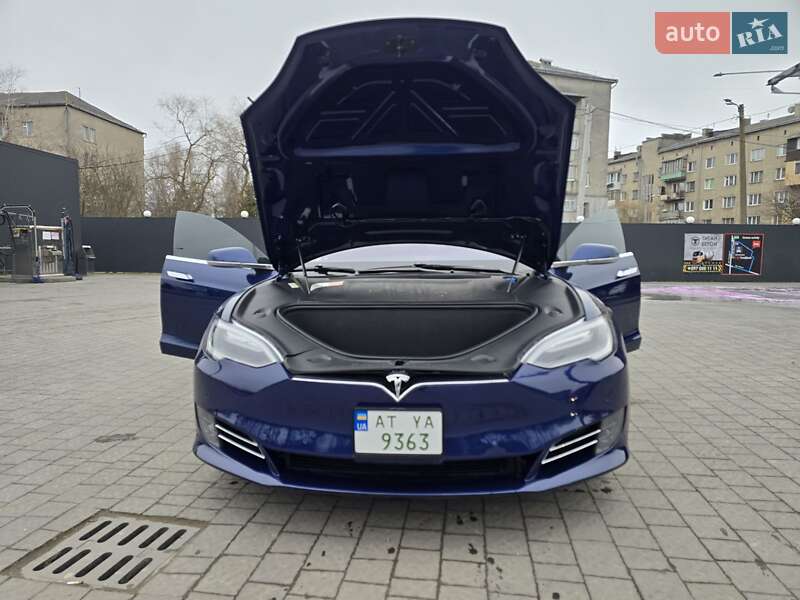 Лифтбек Tesla Model S 2017 в Тысменице фото 8 Лифтбек Tesla Model S 2017 в Тысменице
