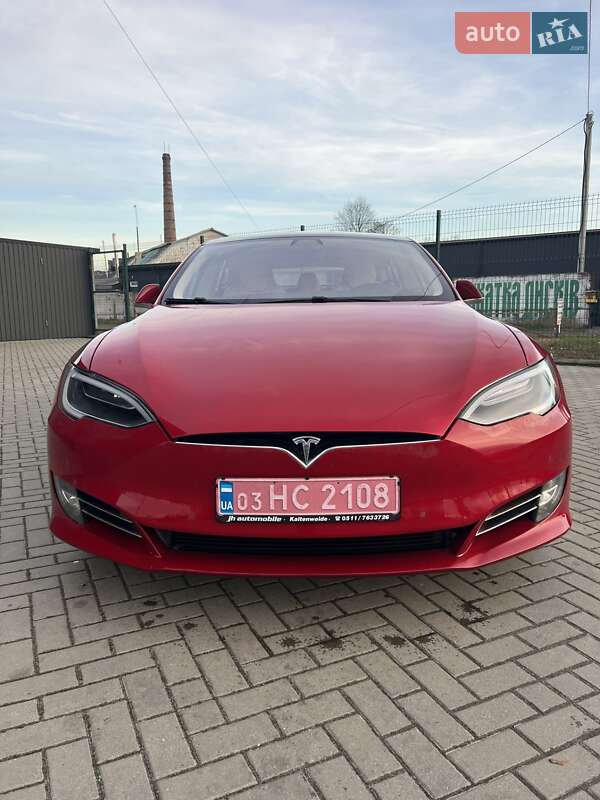 Лифтбек Tesla Model S 2018 в Сарнах фото 12 Лифтбек Tesla Model S 2018 в Сарнах